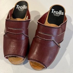 Vintage Trolls Wooden Clogs